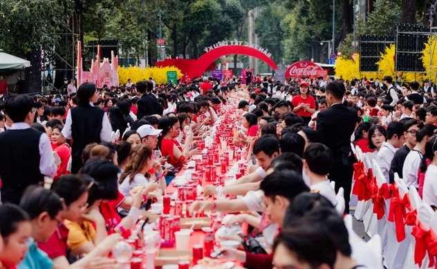 Coca- Cola tổ chức tiệc Tết gắn kết 1.000 gia đình Việt