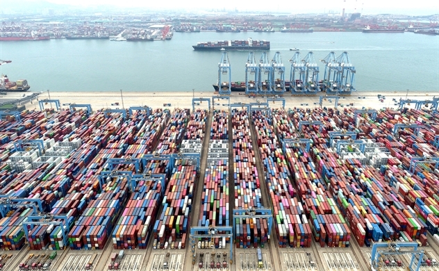 Xuất khẩu Trung Quốc tăng trưởng vượt mức dự báo