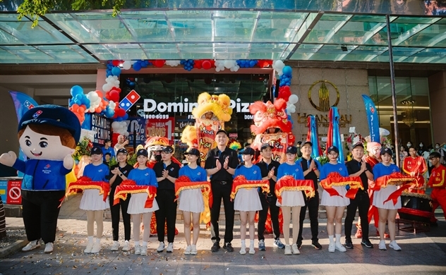 Ông Johnathan Hạnh Nguyễn khai trương cửa hàng Domino’s Pizza đầu tiên tại Nha Trang