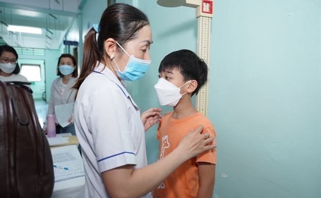 Bệnh viện Nguyễn Tri Phương tầm soát miễn phí chậm tăng trưởng chiều cao ở trẻ