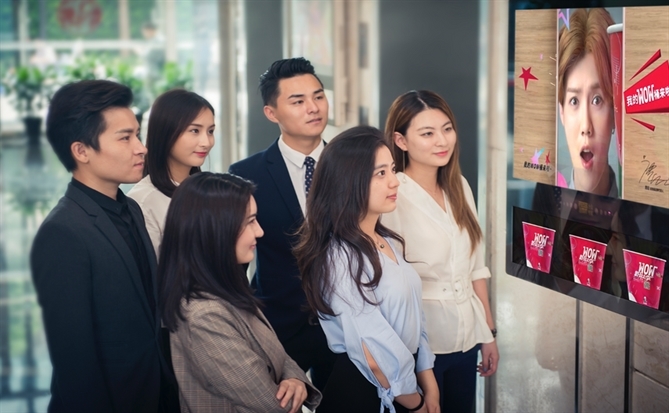 Sự phát triển mới trong ngành quảng cáo ngoài trời và quảng cáo thang máy tại Việt Nam