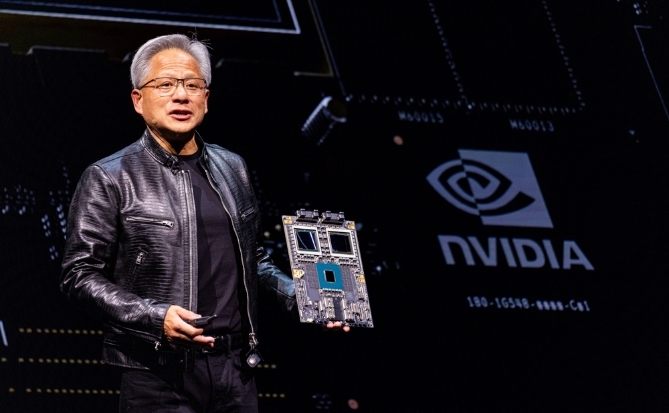 Nvidia vượt Microsoft trở thành công ty đại chúng lớn nhất thế giới