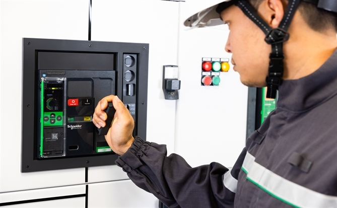 Schneider Electric thúc đẩy giải pháp giảm khí thải carbon