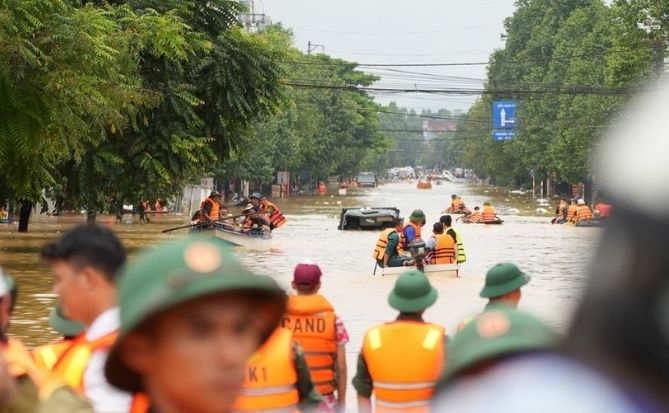 Hơn 407 tỉ đồng quyên góp ủng hộ người dân bị thiệt hại do bão số 3