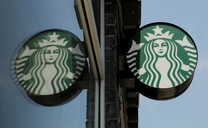 Starbucks, Nike và Boeing chật vật tìm lại hào quang