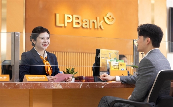 Lợi nhuận LPBank  lần đầu vượt mốc 10.000 tỷ đồng