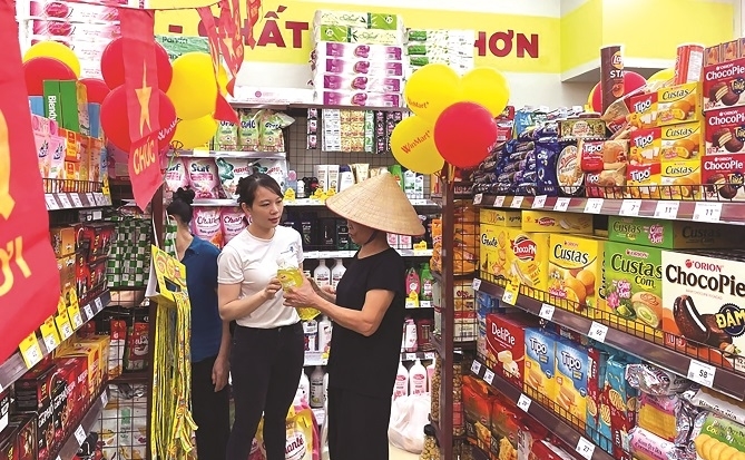 Siêu thị về làng