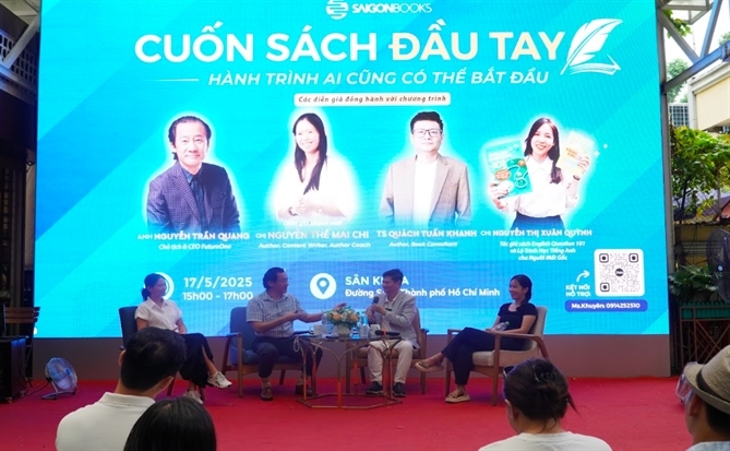 Viết cuốn sách đầu tay - hành trình không một mình