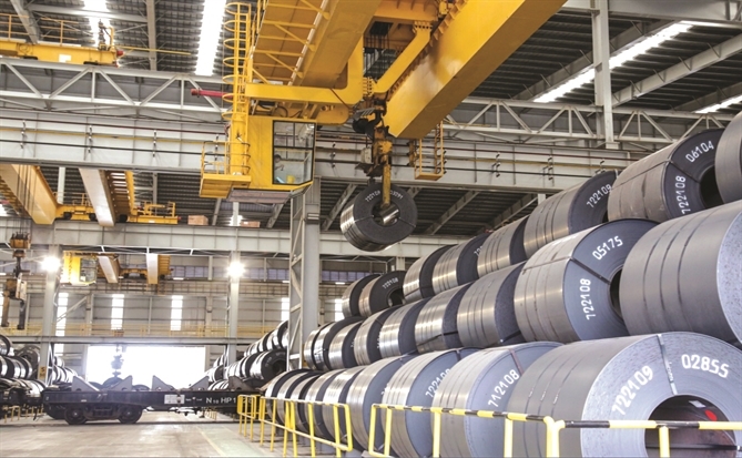 Tăng đội hình doanh nghiệp tỉ USD