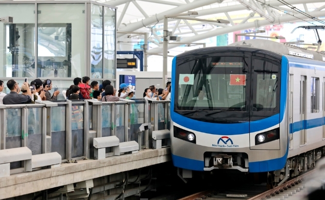 Metro tăng tần suất chạy tàu nhằm phục vụ nhu cầu đi lại tăng cao