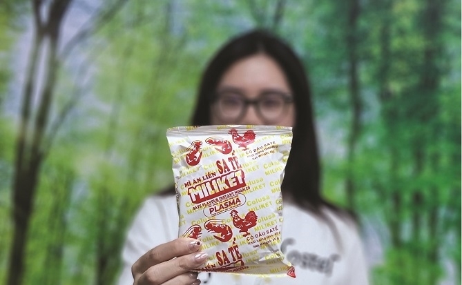 Miliket “lột vỏ” 2 tôm