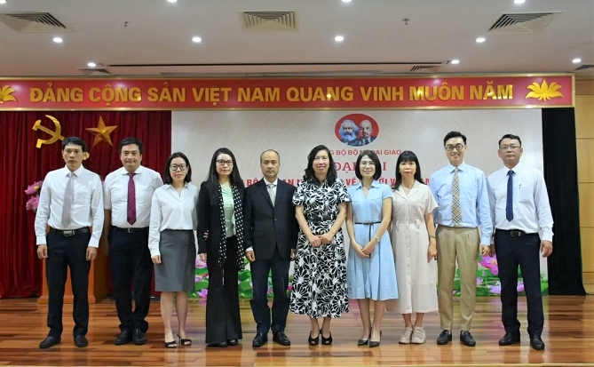 Công tác người Việt Nam ở nước ngoài - Trụ cột gắn kết sức mạnh toàn dân trong kỷ nguyên mới