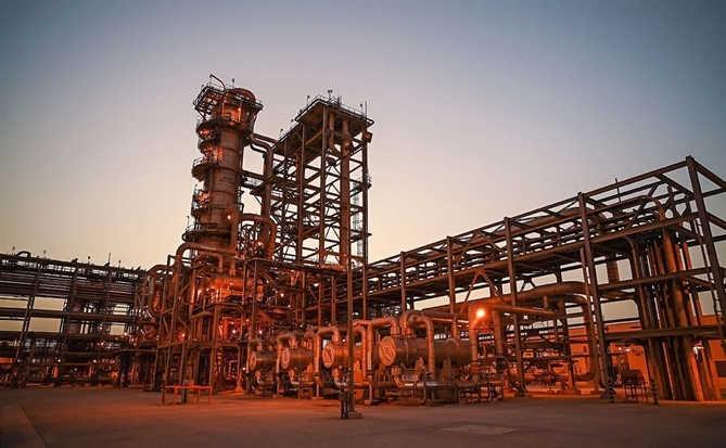 Aramco và ADNOC muốn thoát mác “gã khổng lồ dầu mỏ”