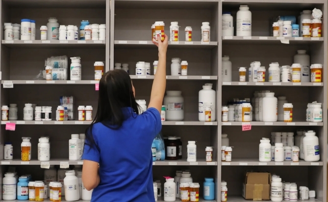 Ngành công nghiệp dược phẩm trị giá 5,6 nghìn tỉ USD