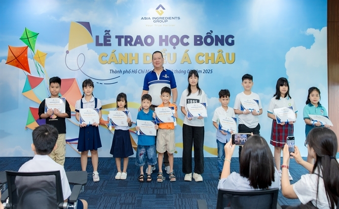 AIG trao 330 suất Học bổng Cánh Diều Á châu