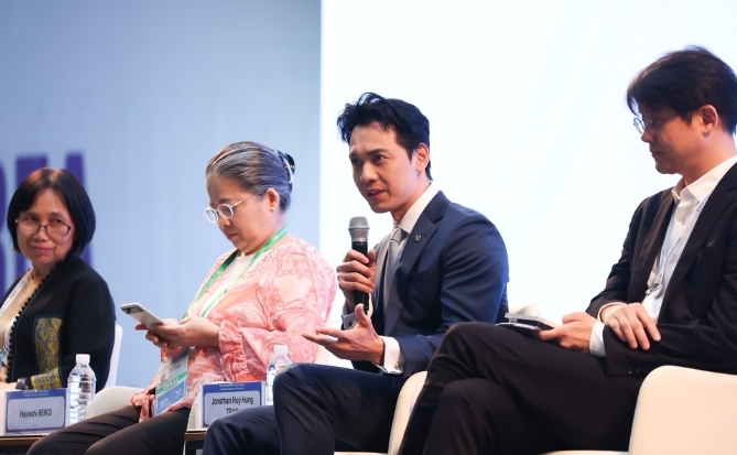 Chủ tịch Trần Hùng Huy góp tiếng nói của doanh nghiệp Việt Nam trên diễn đàn khu vực APEC