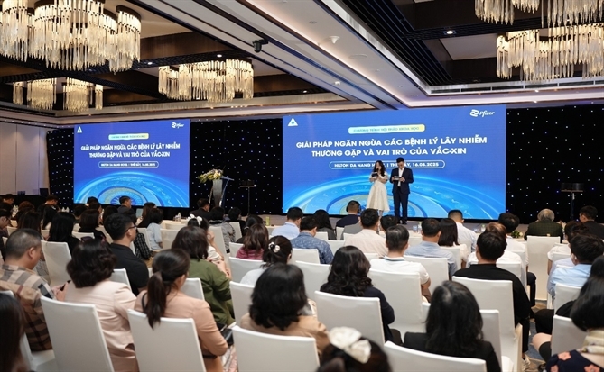 Hội thảo khoa học “Giải pháp ngăn ngừa các bệnh lý lây nhiễm thường gặp và vai trò của vacine”