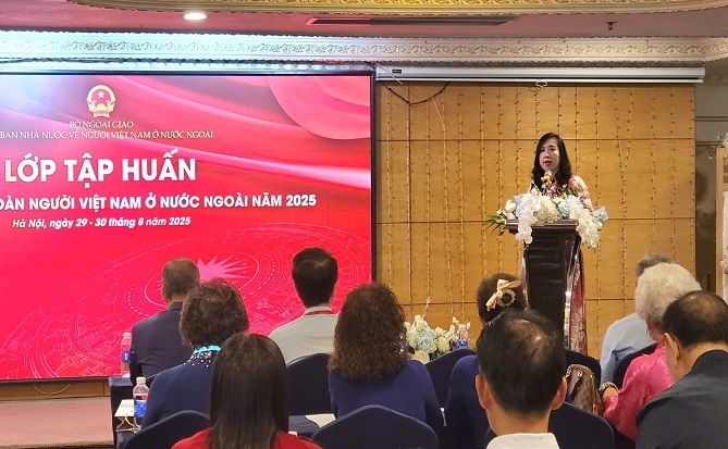 Khai mạc Lớp tập huấn cho 100 lãnh đạo hội đoàn người Việt Nam ở nước ngoài