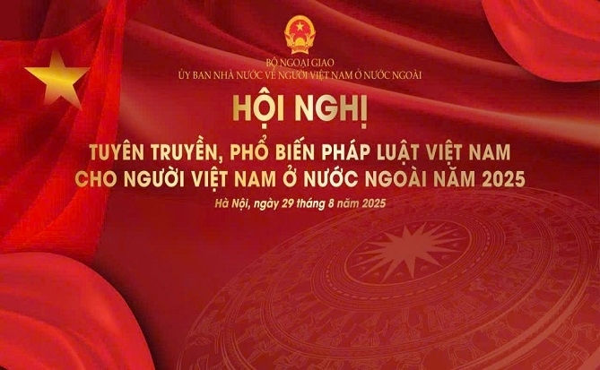 100 đại biểu tham dự Hội nghị Tuyên truyền, phổ biến pháp luật cho người Việt Nam ở nước ngoài