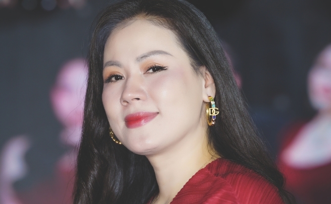 Ca sĩ Ngọc Châm: “Sản xuất chương trình âm nhạc, có tiền thôi chưa đủ”