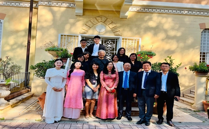 Thứ trưởng Bộ Ngoại giao Lê Thị Thu Hằng gặp gỡ cộng đồng và đại diện các trường đại học Italia nhân Ngày Tôn vinh tiếng Việt