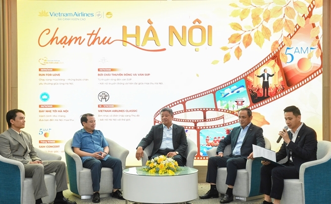 “Chạm thu Hà Nội” - Hành trình cảm xúc cùng Vietnam Airlines