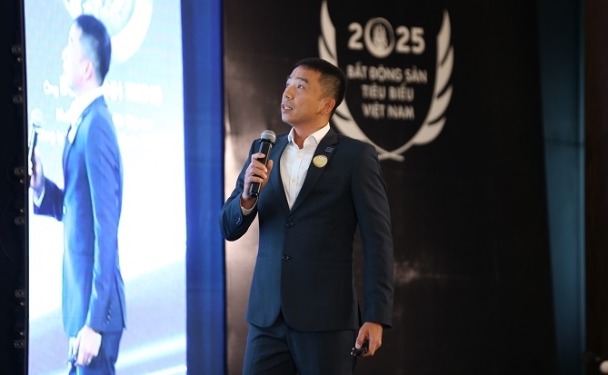 Sự dịch chuyển của các nhóm ngành trong TOP50