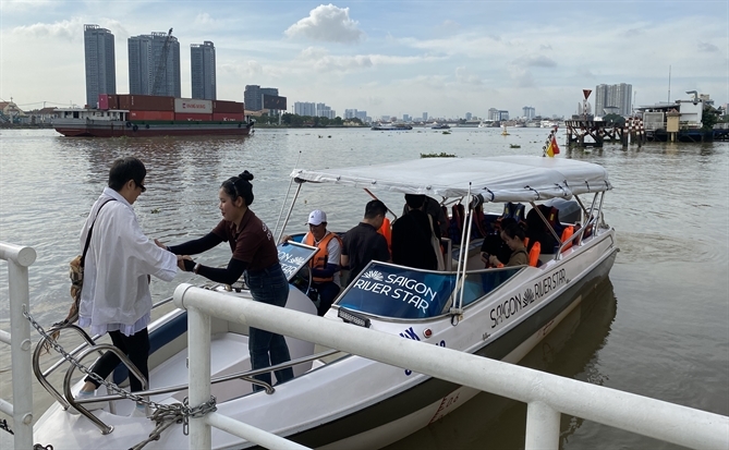 Hành trình du ngoạn sông nước mang đậm dấu ấn văn hóa miền Nam