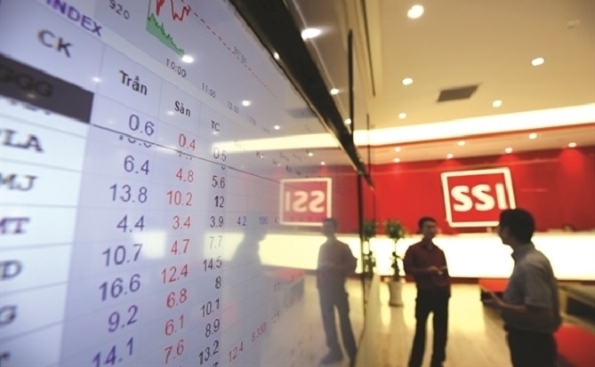 Sôi động cuộc đua trên thị trường chứng khoán