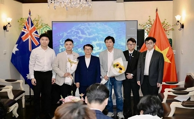 Kiều bào tại Australia góp ý Dự thảo Văn kiện Đại hội XIV của Đảng Cộng sản Việt Nam