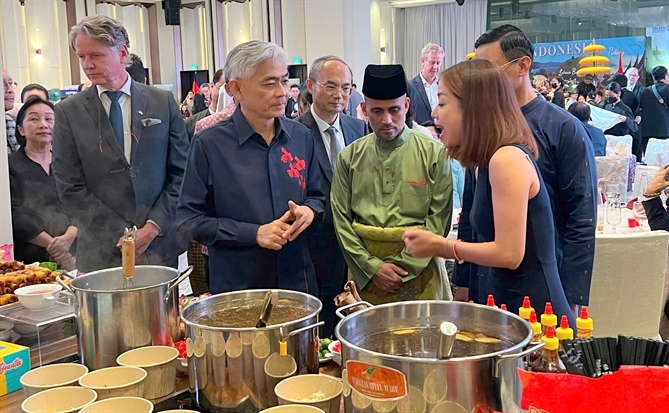 Phở Sen SASCO hội ngộ nhiều “hương sắc” tại ASEAN Gala Night 2025