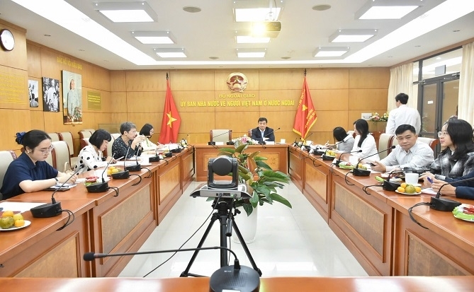 Tọa đàm “Đồng hành và kết nối với đội ngũ doanh nhân Việt Nam trong và ngoài nước trong kỷ nguyên mới: Chính sách và kiến tạo”