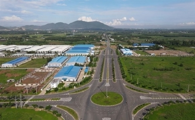 Về dài hạn, Việt Nam vẫn giữ lợi thế thu hút FDI