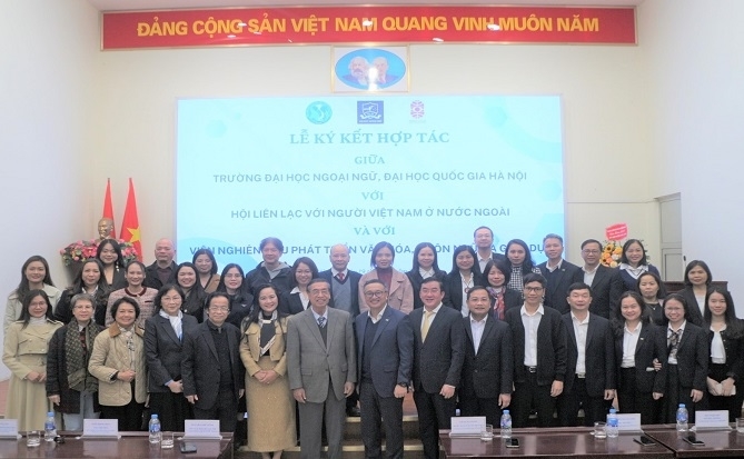 Ký kết hợp tác thúc đẩy dạy và học tiếng Việt cho cộng đồng người Việt ở nước ngoài