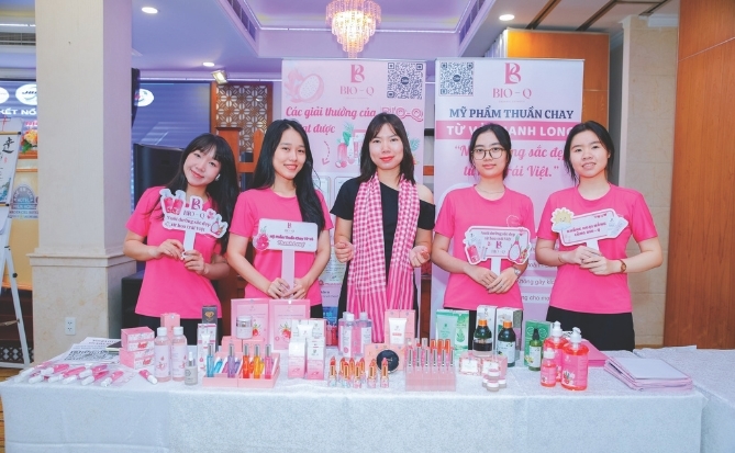Thanh long vào bản đồ Clean Beauty