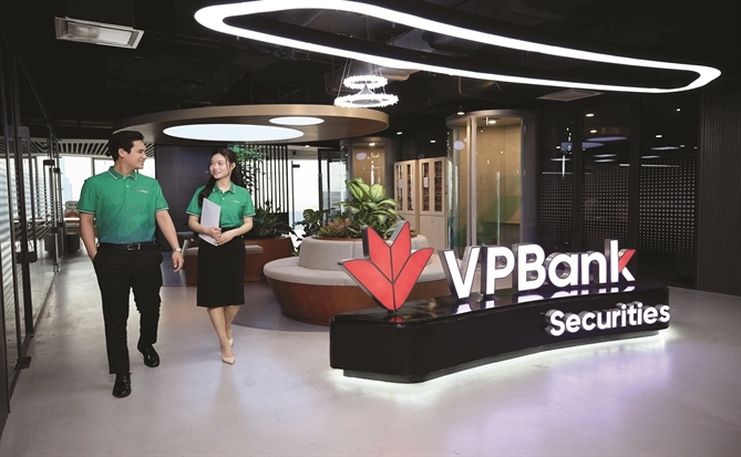 Ngân hàng + chứng khoán = ?