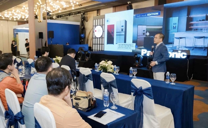 Panasonic ra mắt bộ sưu tập tủ lạnh nhiều cánh