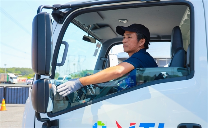 Vietnam hosts first logistics safe driving skills competition