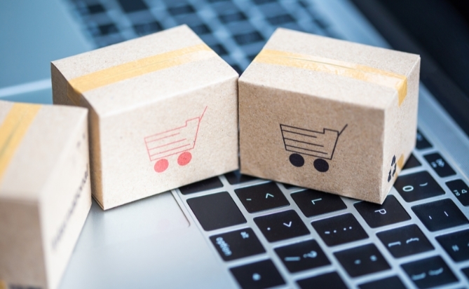 Cuộc tái phân chia quyền lực thương mại điện tử Việt