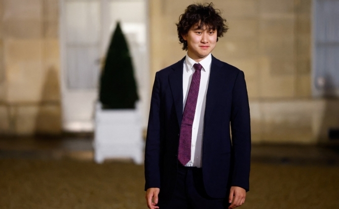 Làn sóng trẻ hóa ở các kỳ lân AI