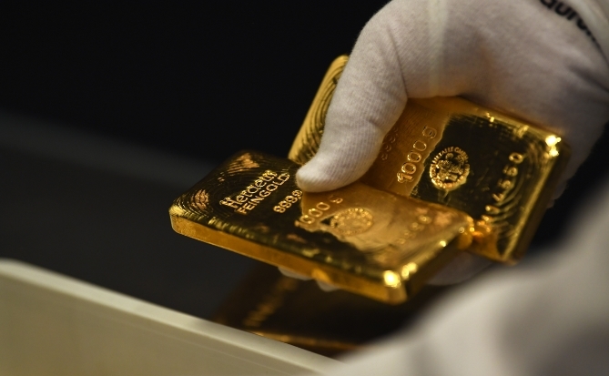 Đầu tư vàng toàn cầu tăng mạnh trong năm 2025