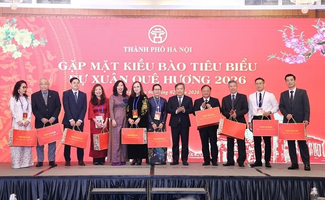 Chủ tịch UBND TP. Hà Nội Vũ Đại Thắng gặp mặt đoàn kiều bào tiêu biểu tham dự Xuân Quê hương 2026