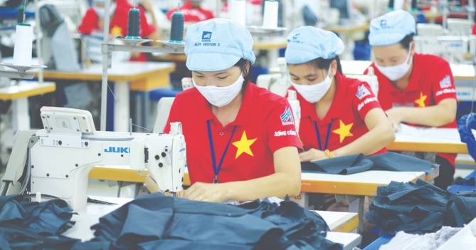 Bước ngoặt 50 tỷ USD của dệt may