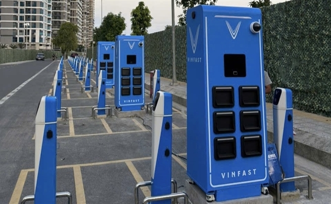 VinFast Viper: Xe máy điện thiết kế cá tính, đổi pin 2 phút, chi phí sử dụng gần như bằng 0