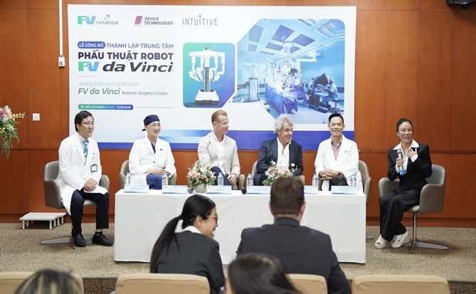 Bệnh viện FV ra mắt trung tâm phẫu thuật Robot FV da Vinci