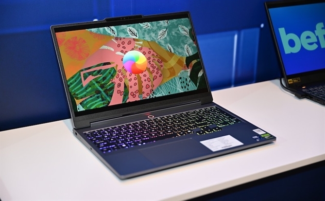 Laptop trang bị Intel Core Ultra Series 3 ra mắt tại Việt Nam