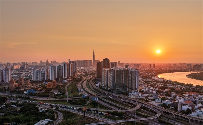 Lãi suất hạ nhiệt, nhà đầu tư rời “sóng ngắn” chuyển sang săn giá trị dài hạn