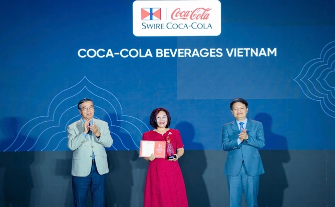 Coca-Cola Việt Nam giữ vững vị thế dẫn đầu ngành hàng tiêu dùng nhanh nhờ chiến lược phát triển bền vững