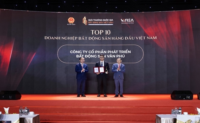 Văn Phú được vinh danh Top 10 Doanh nghiệp bất động sản hàng đầu Việt Nam
