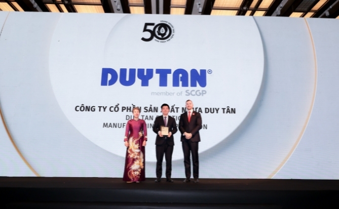 Duy Tân lần thứ 2 đạt Top 50 Doanh nghiệp Phát triển Bền vững Tiêu biểu